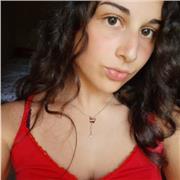 Studentessa universitaria al primo anno di lettere classiche offre ripetizioni in materie umanistiche